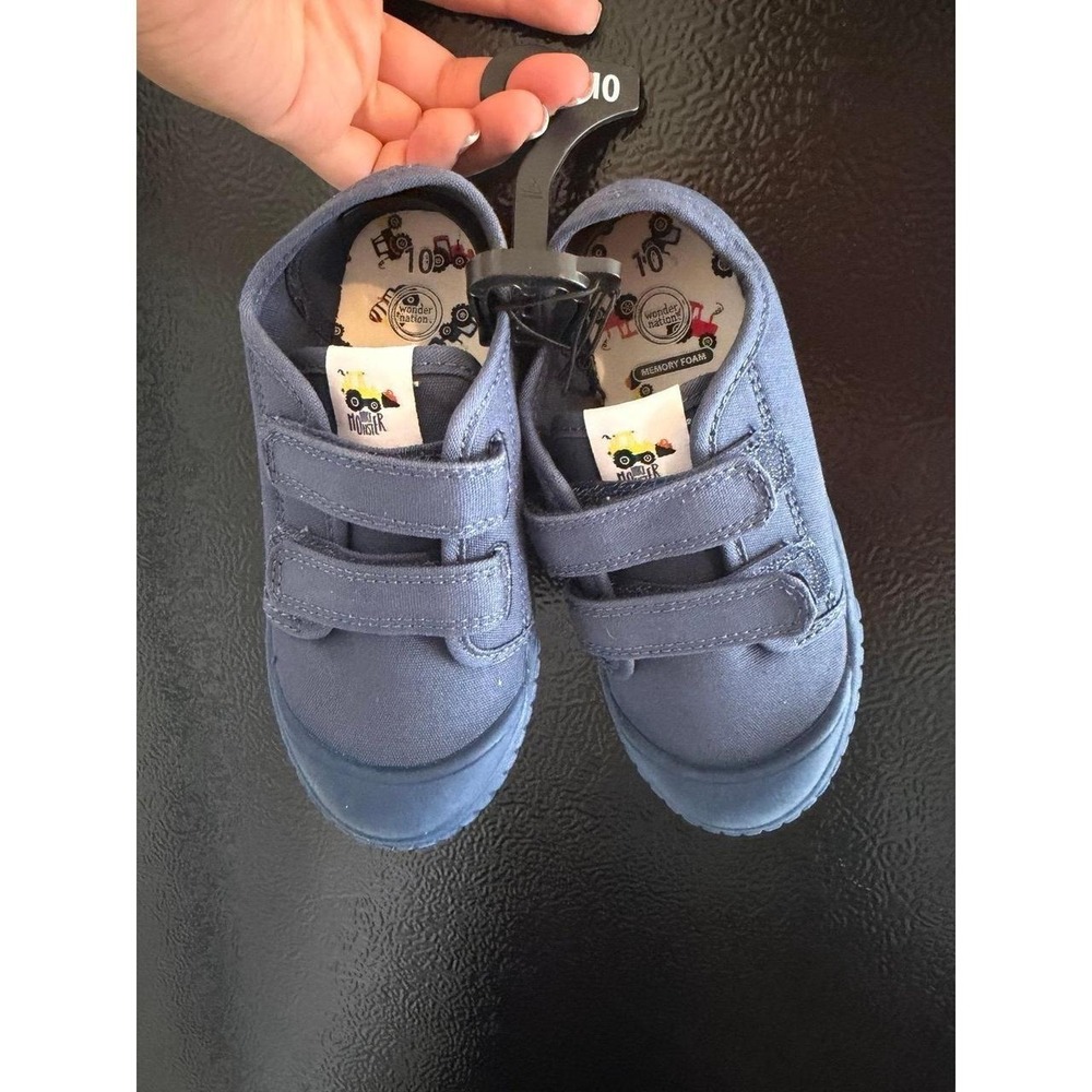 Boy Velcro shoes size 10